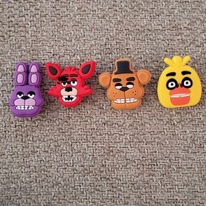 Five nights at Freddy's charms